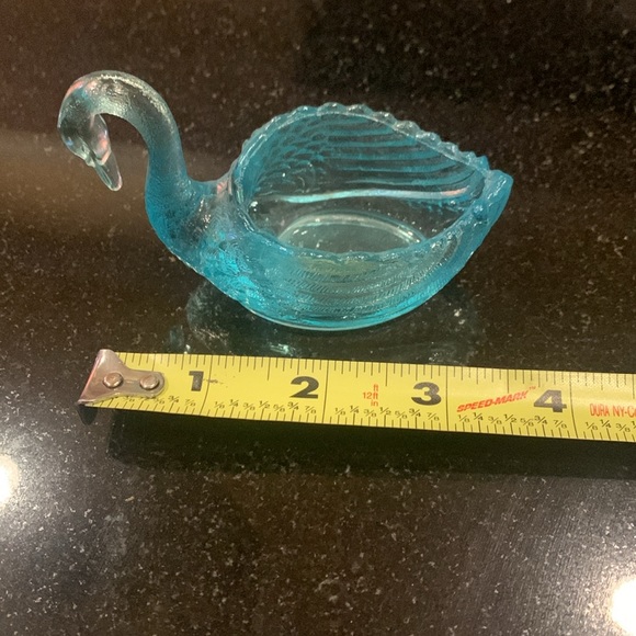 ❤️ FINAL❤️Beautiful teal pressed glass antique swan trinket holder - Picture 5 of 5